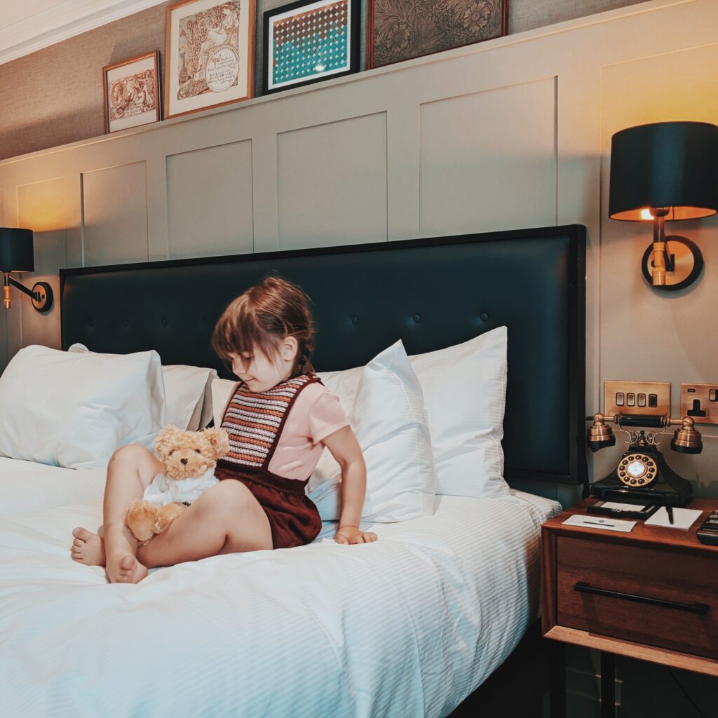 100 queens gate hotel