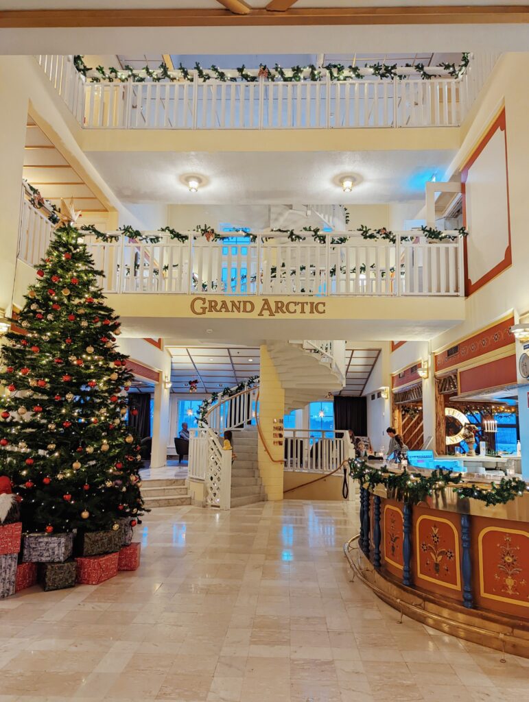 grand arctic hotel