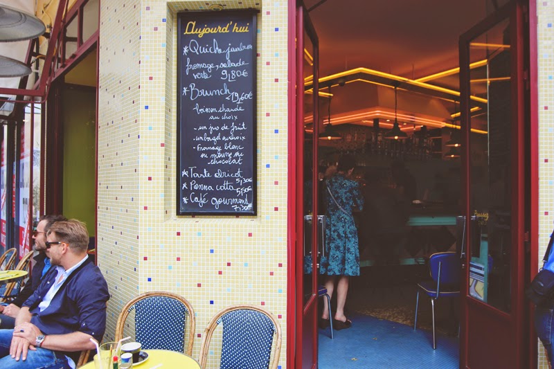 cafe in paris