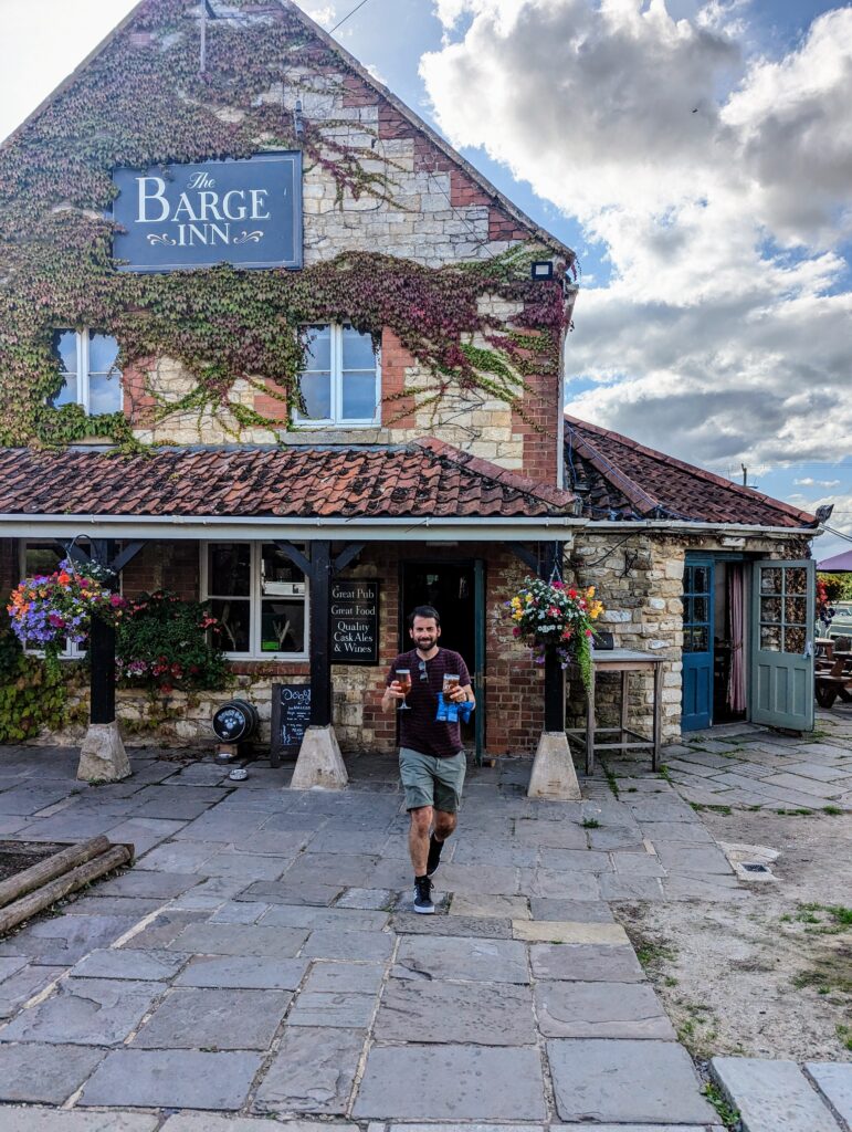 The Barge Inn Avon and Kennet Canal
