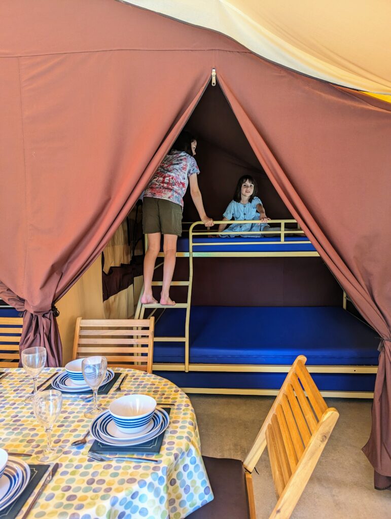 camping and caravanning club Ready Camp Devizes