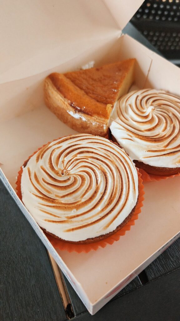 French cakes